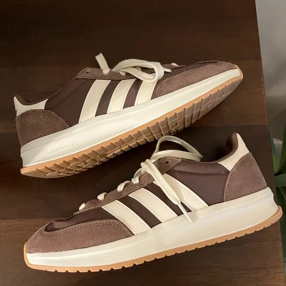 Adidas Run 70s 2.0 Shoes - Picture 5 of 7